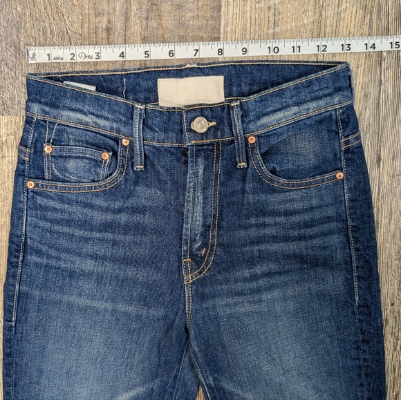 MOTHER Insider Crop Step Fray Jeans in Bad Reputation Size 25 - Picture 10 of 15